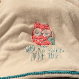 Cozy Owl Embroidered baby Blanket - Cream and Pink